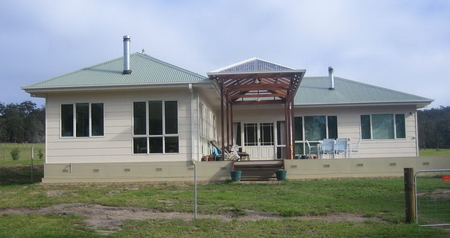 M and M house July 2009 3.jpg